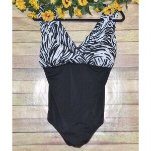 Longitude Women's 18W Black & White Animal Zebra Print One Piece Bathing Suit Sw